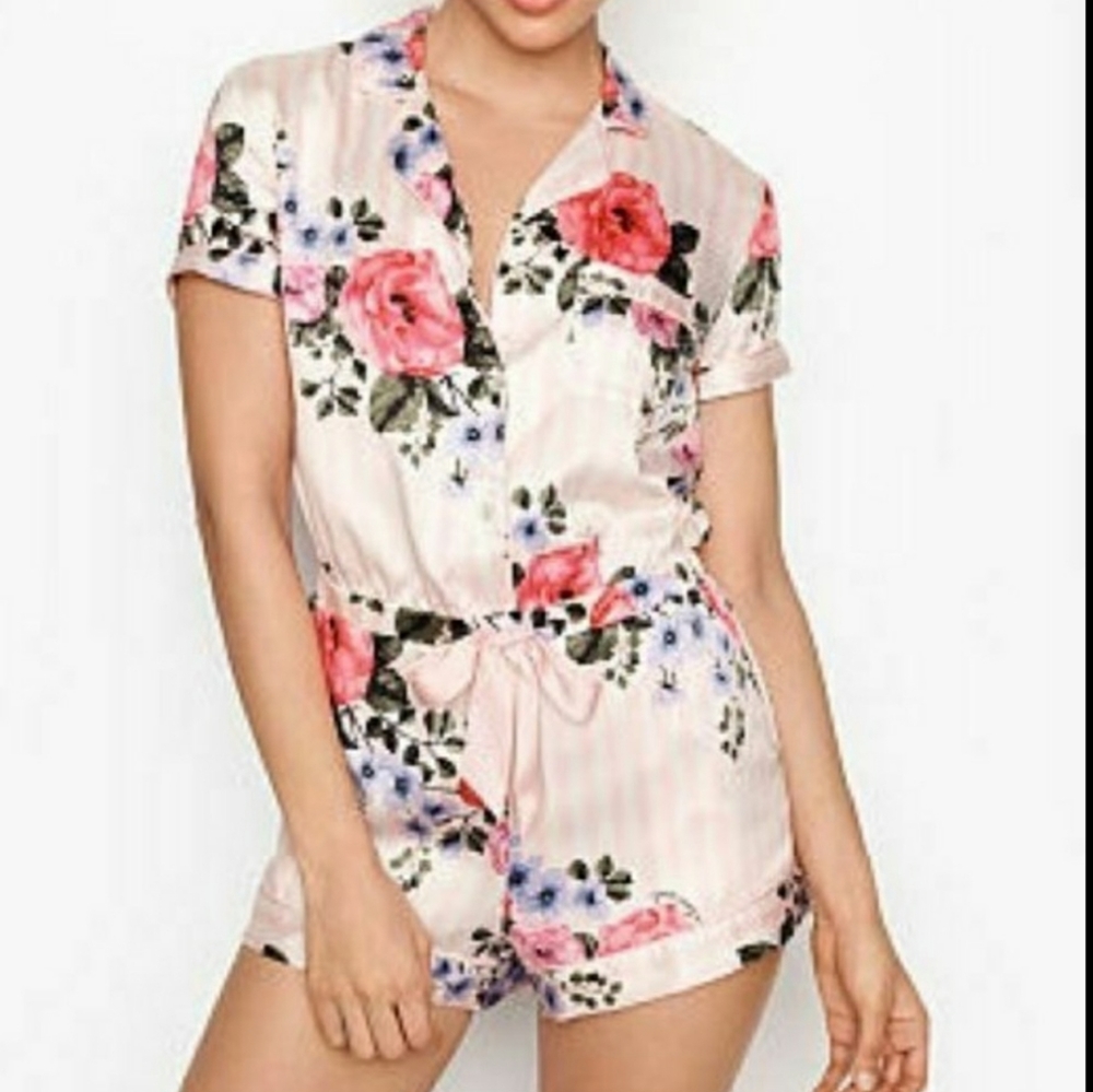 Victoria’s Secret Pajama Romper‎ Size Medium